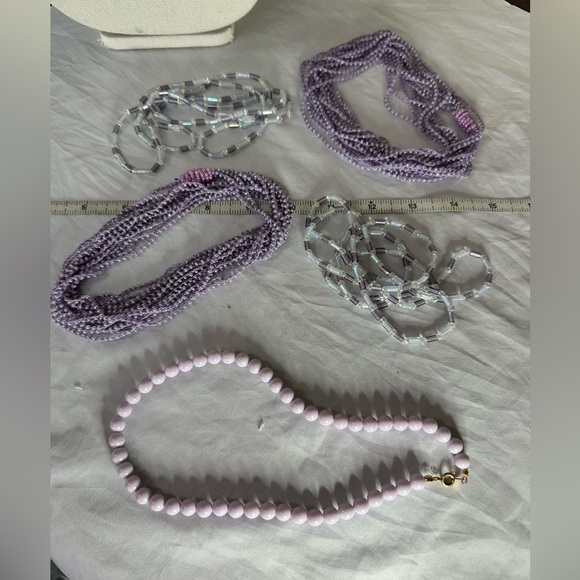 Group of 5 purple necklaces - Picture 8 of 8